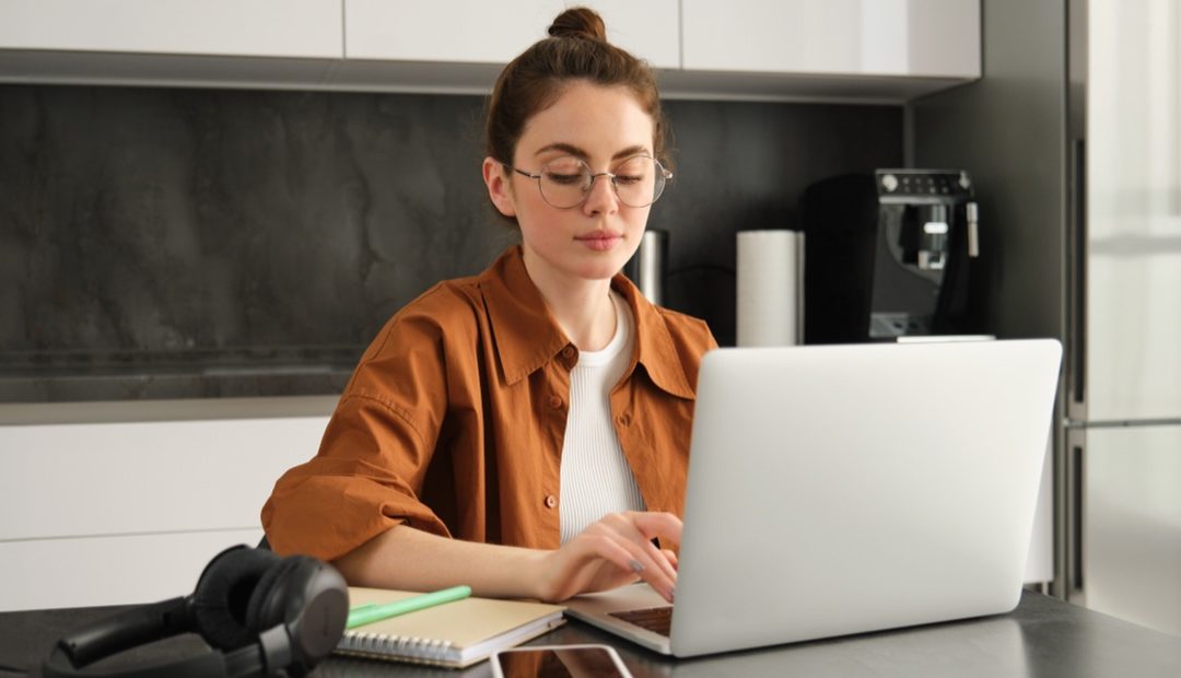 Se reconvertir dans la comptabilité à 30 ou 40 ans : parcours, financement et témoignages